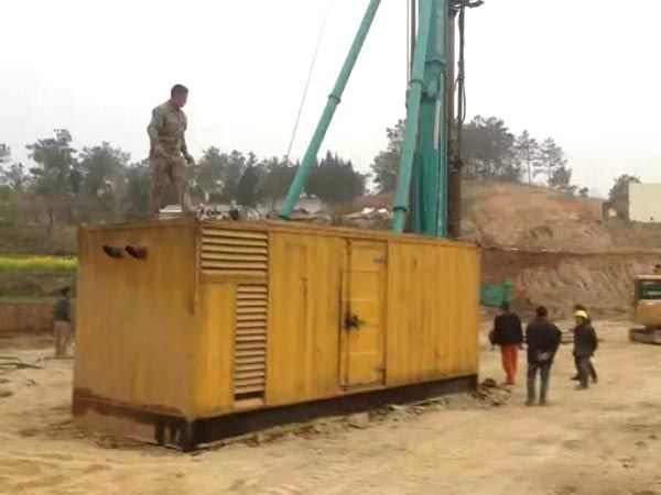 洞头如何判断水冷式机油散热器密封件是否需要更换？